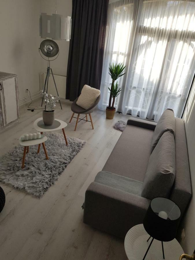 Downtown'S Pearl Lägenhet Pécs Exteriör bild