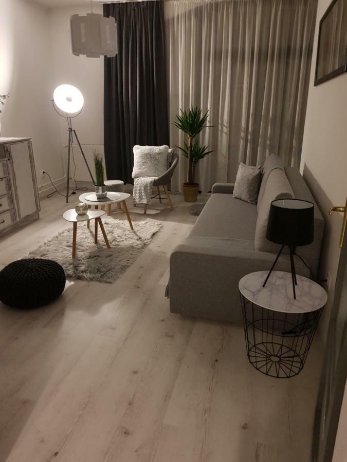 Downtown'S Pearl Lägenhet Pécs Exteriör bild